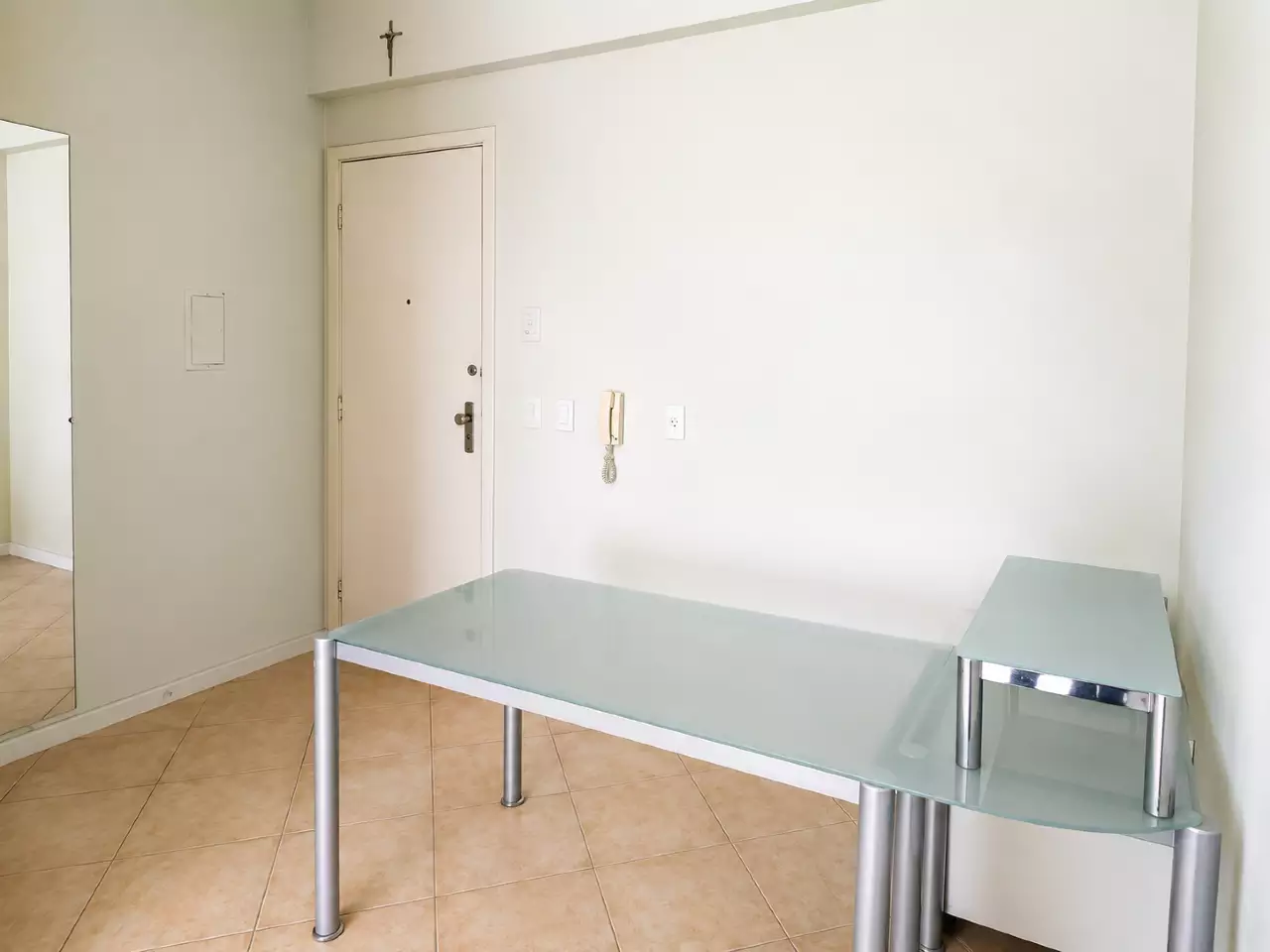 Encontre sala comercial à venda no Bairro Santa Efigênia, em Belo Horizonte. Confira detalhes, localização estratégica e agende sua visita!