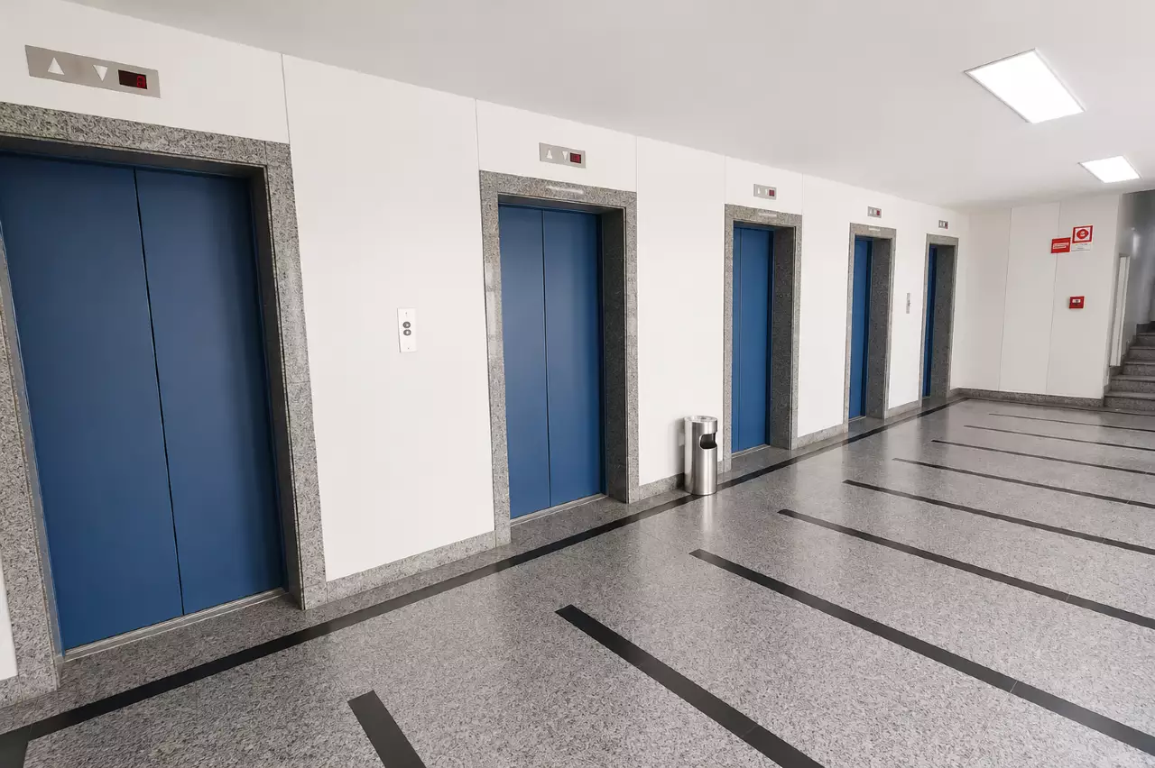 Encontre sala comercial à venda no Bairro Santa Efigênia, em Belo Horizonte. Confira detalhes, localização estratégica e agende sua visita!