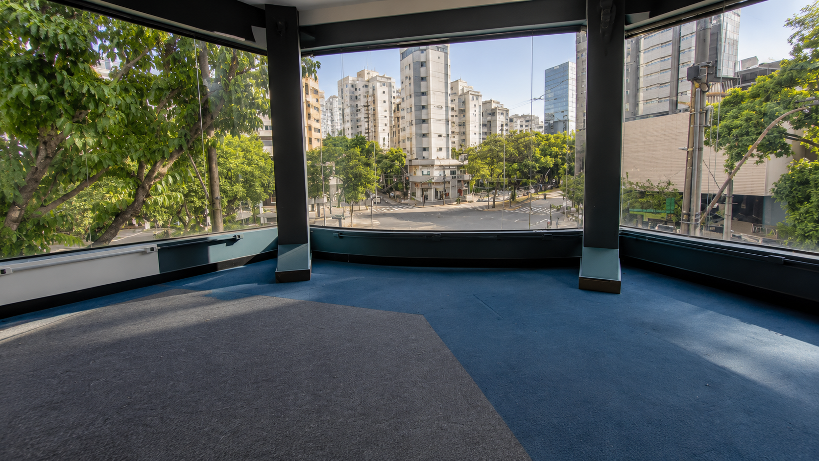 Andar para Alugar na Savassi, em Belo Horizonte. Localização estratégica, excelente infraestrutura e espaços ideais para empresas.