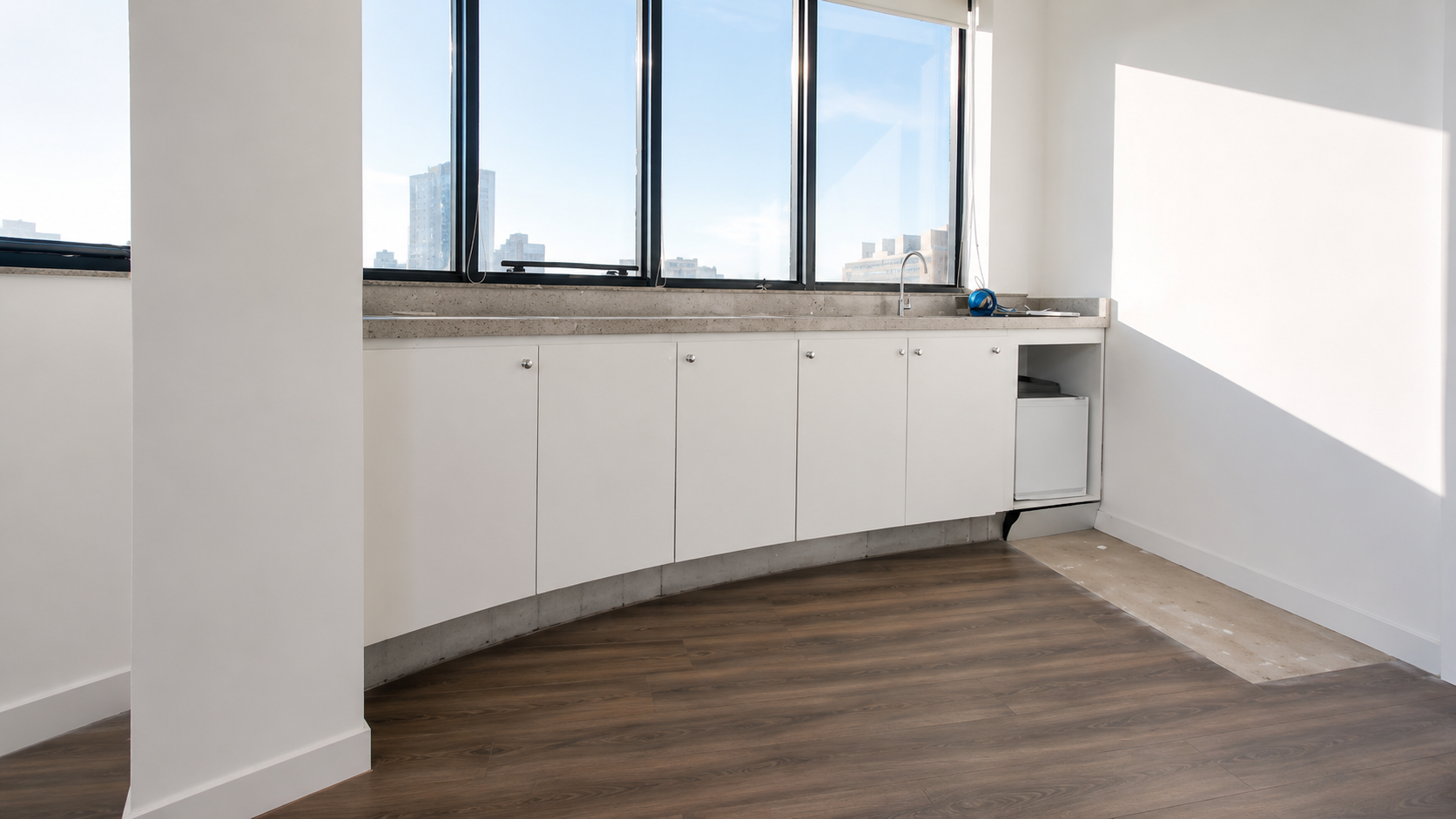 Sala para alugar no Bairro Funcionários com excelente localização, infraestrutura e fácil acesso. Confira as melhores opções em BH.