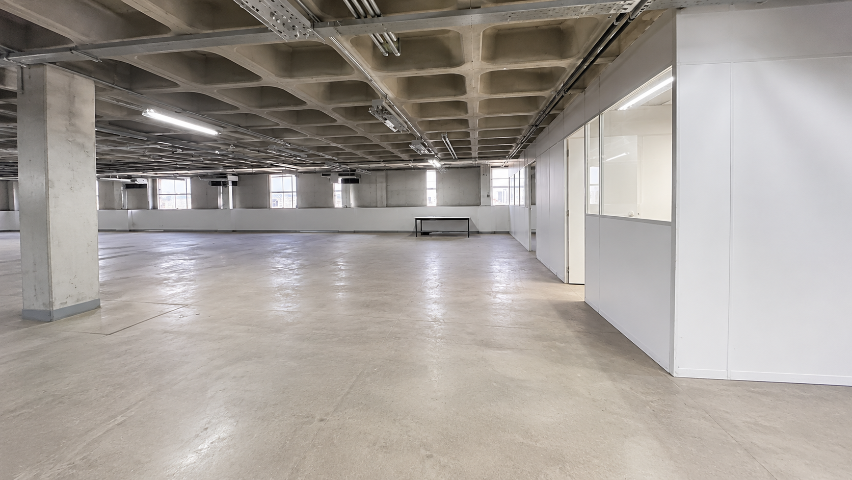 Andar para alugar no Bairro Estoril, em Belo Horizonte. Excelente localização, estrutura moderna e espaço ideal para instalar sua empresa.