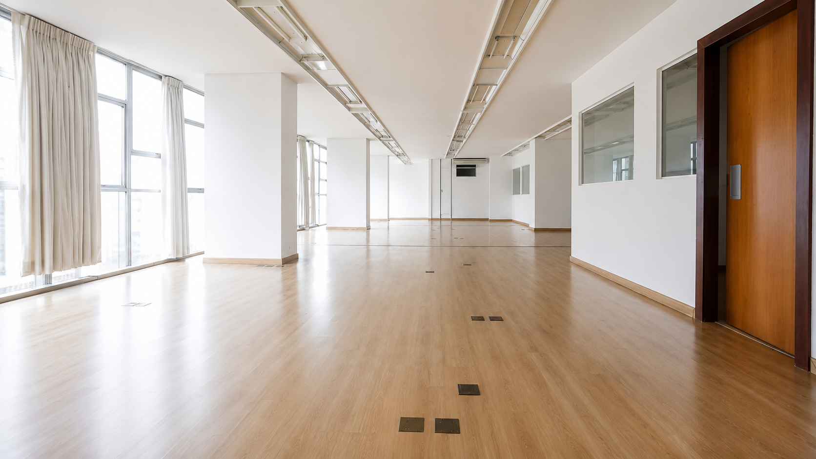 Andares comerciais para alugar no Centro de Belo Horizonte. Localização estratégica, infraestrutura corporativa completa e fácil acesso às principais regiões da cidade.