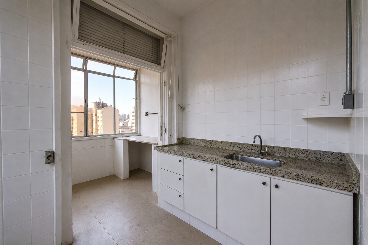 Andar corrido para alugar no Centro com área de 1.000m², em uma das melhores localizações do Bairro, próximo ao Parque Municipal.