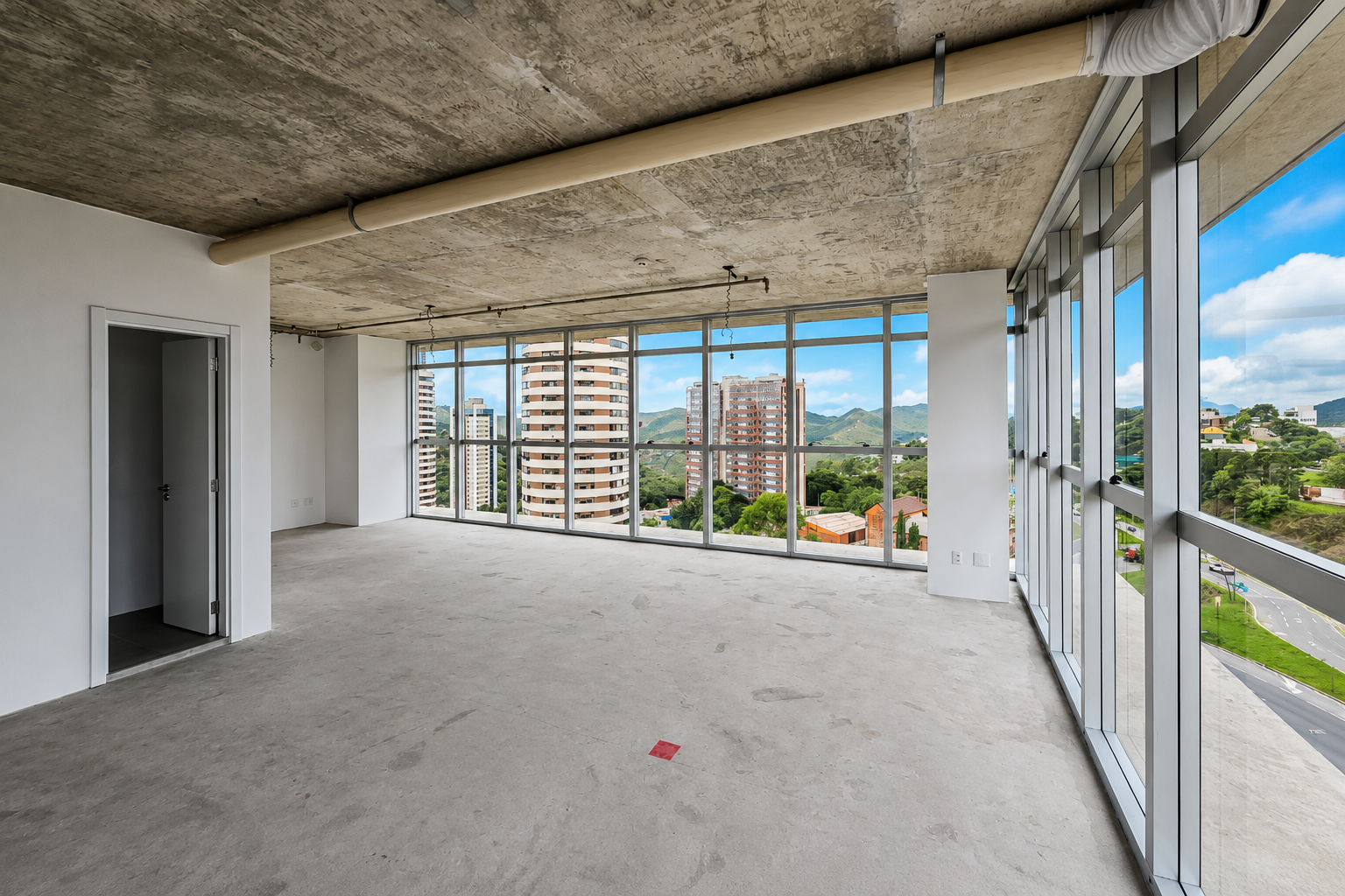 Sala comercial para alugarc de 60 m², localizada no Edifício Conartes Tower, em Nova Lima/MG, nas proximidades do Shopping Serena Mall.