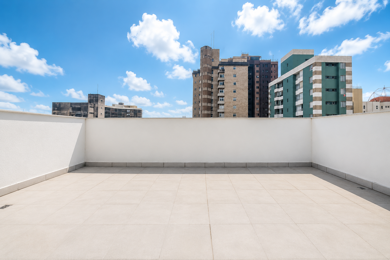 Andar para alugar na Savassi em localização estratégica. Ideal para escritórios, clínicas e empresas em Belo Horizonte.