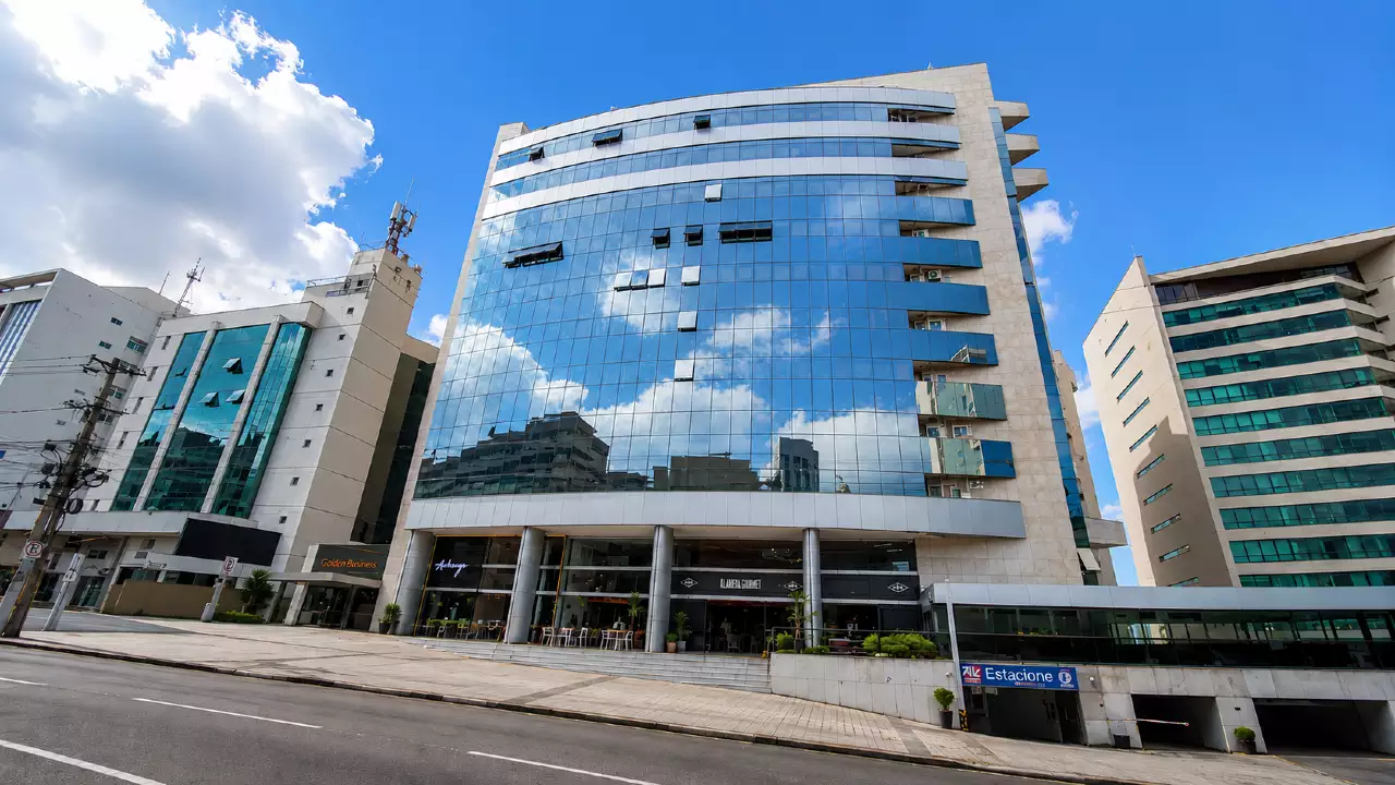 Andar para alugar no Vale do Sereno com localização estratégica, infraestrutura moderna e excelente visibilidade para sua empresa. Confira!
