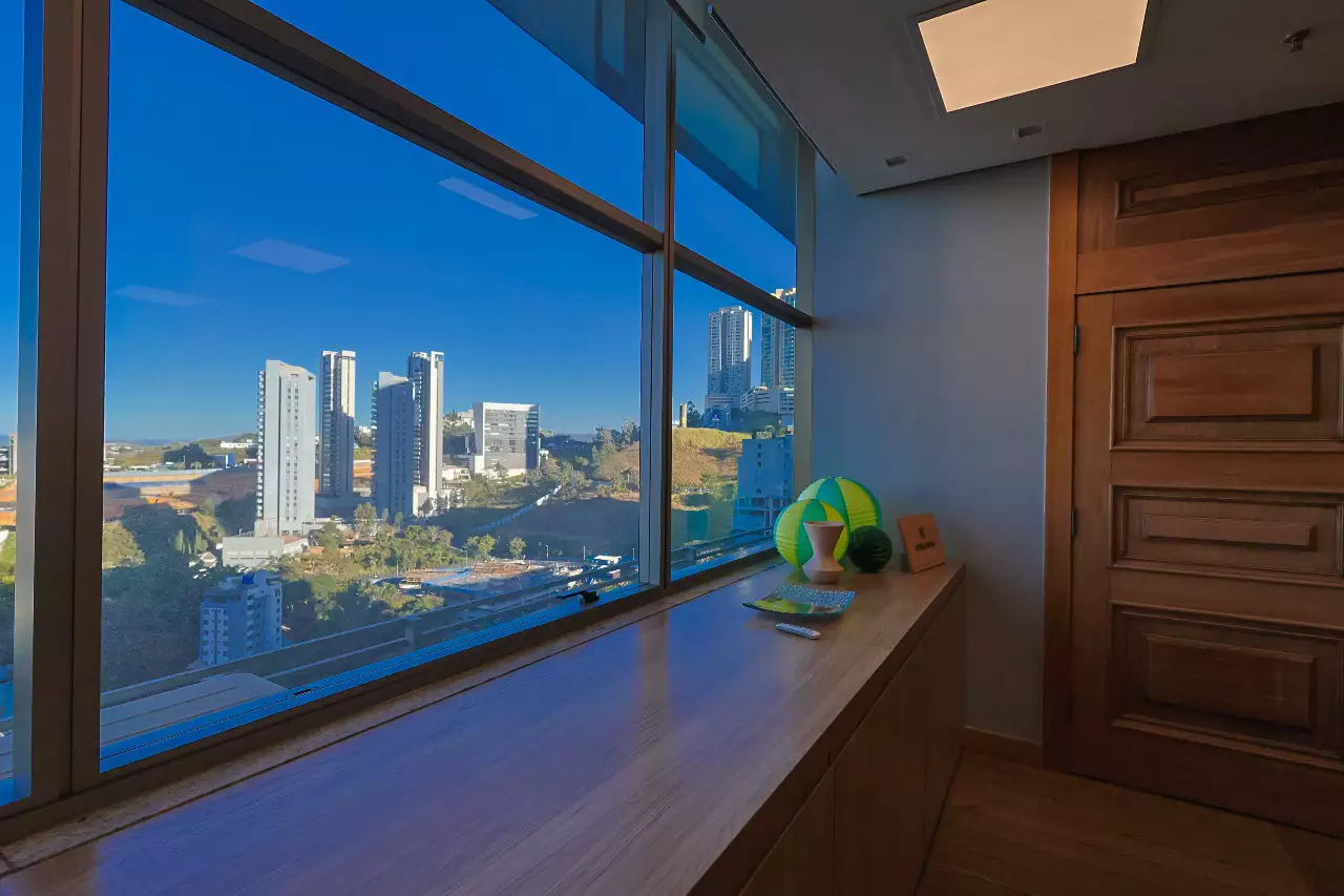 n84cf-2q7a7770-1783703172 Andar à venda no Vale do Sereno, em Nova Lima, com localização privilegiada, fácil acesso e excelente estrutura para empresas e escritórios.