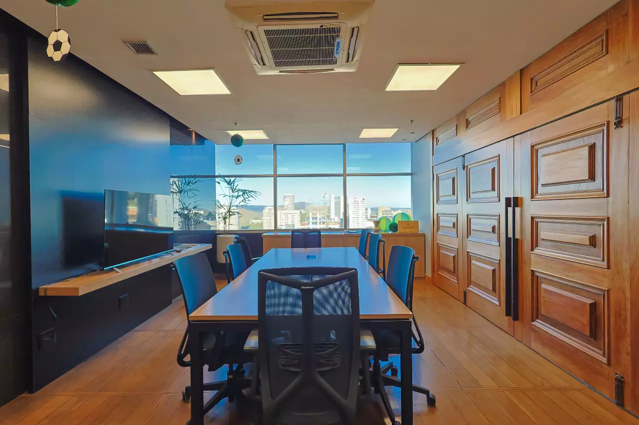ph4s8-2q7a7768-1783703172 Andar à venda no Vale do Sereno, em Nova Lima, com localização privilegiada, fácil acesso e excelente estrutura para empresas e escritórios.